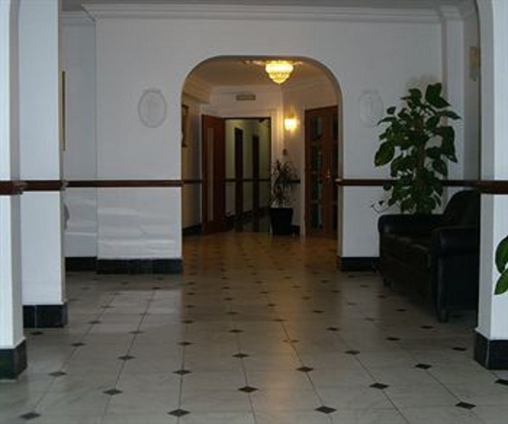 Kings Paget Hotel West Drayton  Buitenkant foto