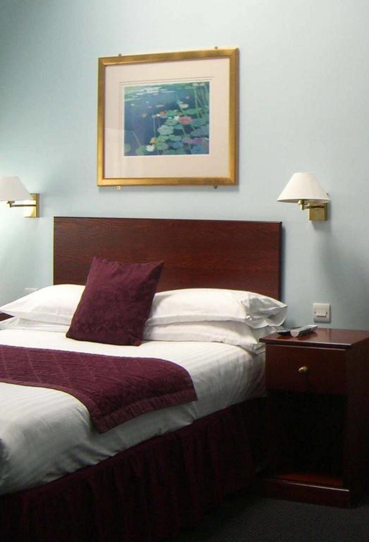 Kings Paget Hotel West Drayton  Buitenkant foto