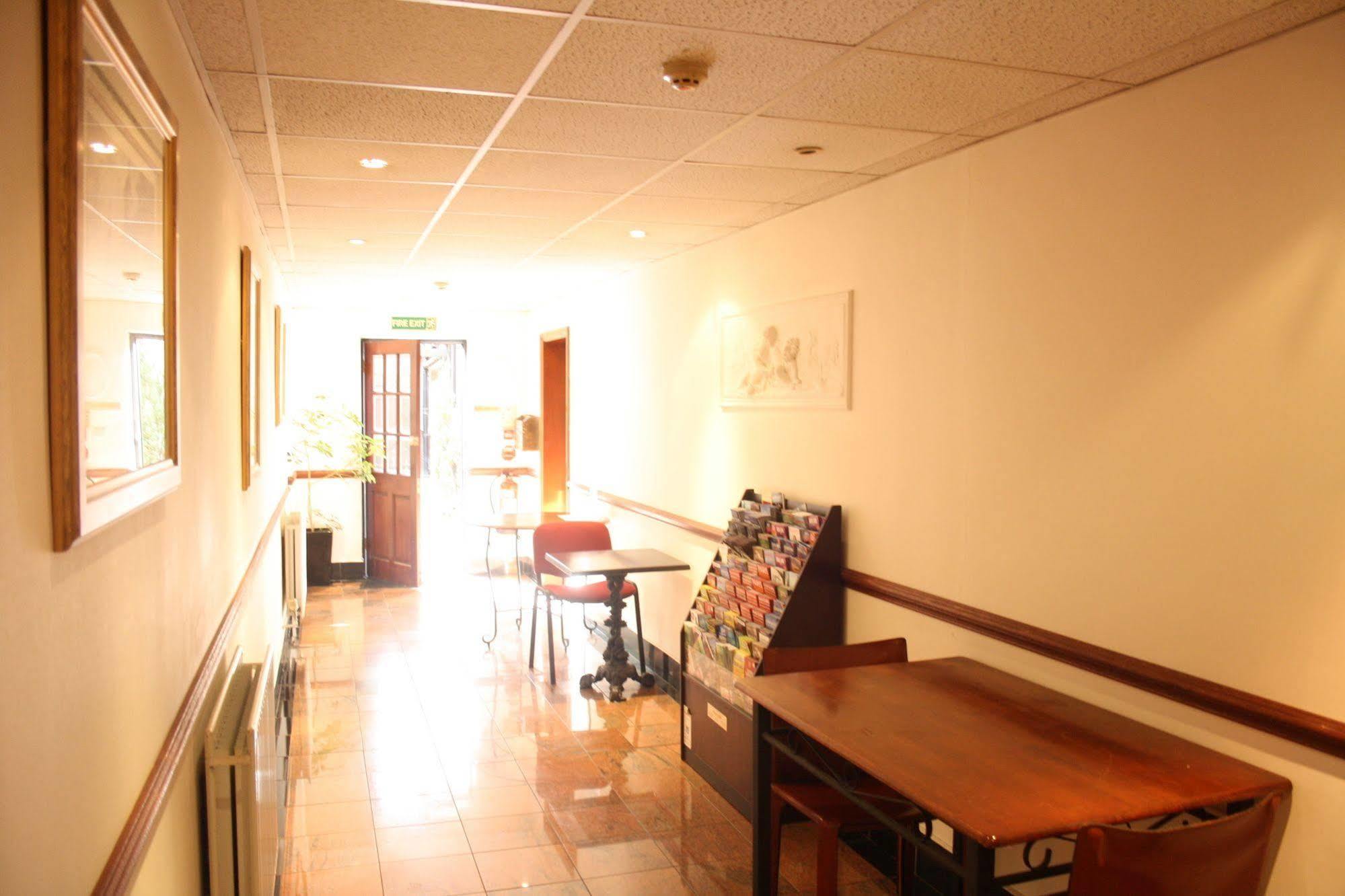 Kings Paget Hotel West Drayton  Buitenkant foto